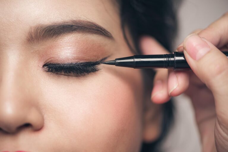Service permanent makeup